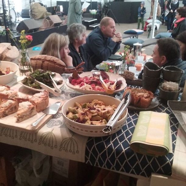 12132880_1619847558280934_357170119_n